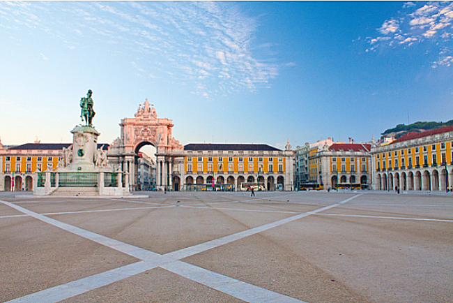 Arco da Rua Augusta ou uma vista de 360° sobre Lisboa – A Mesa da