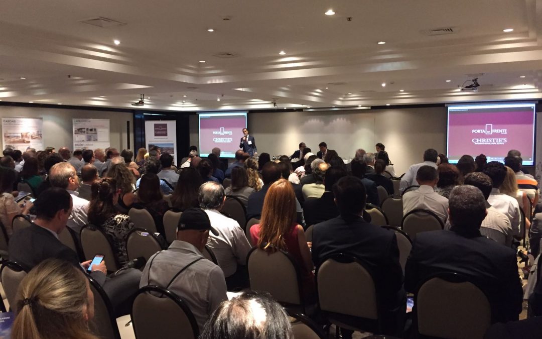Porta da Frente | Christie’s organiza evento de sucesso no Brasil com mais de 300 participantes